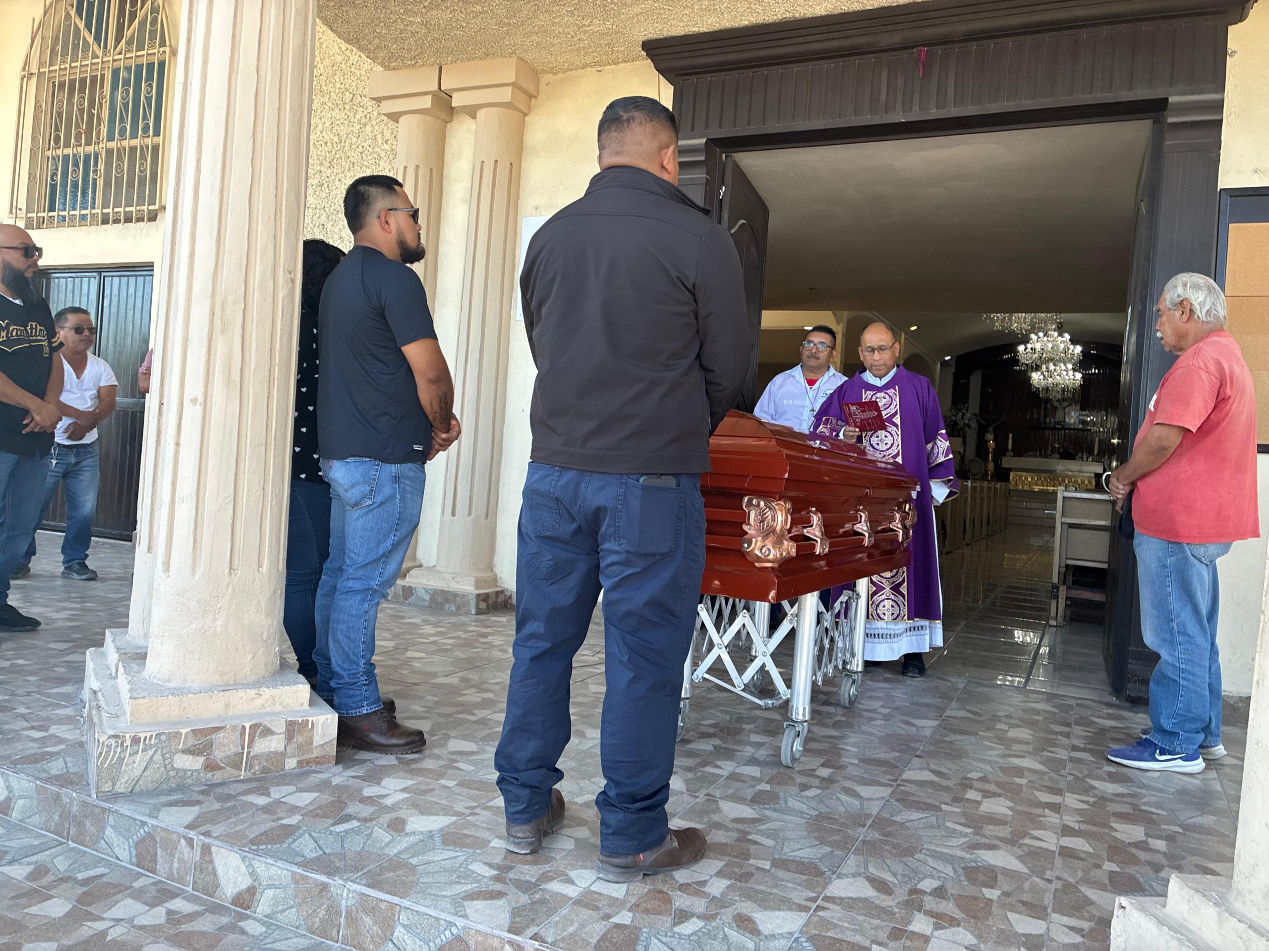 Taxistas dan último adiós a Don Ricardo