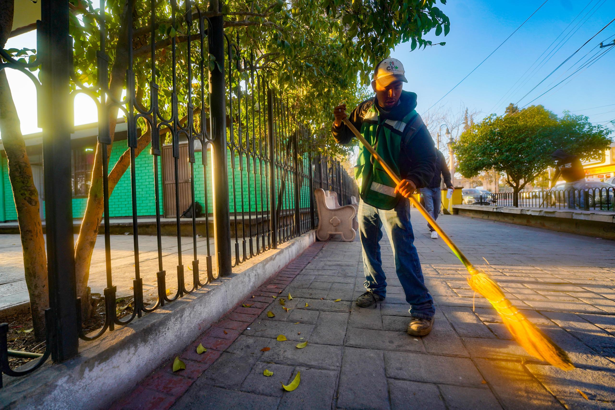 Refuerzan en Ramos labores de embellecimiento urbano