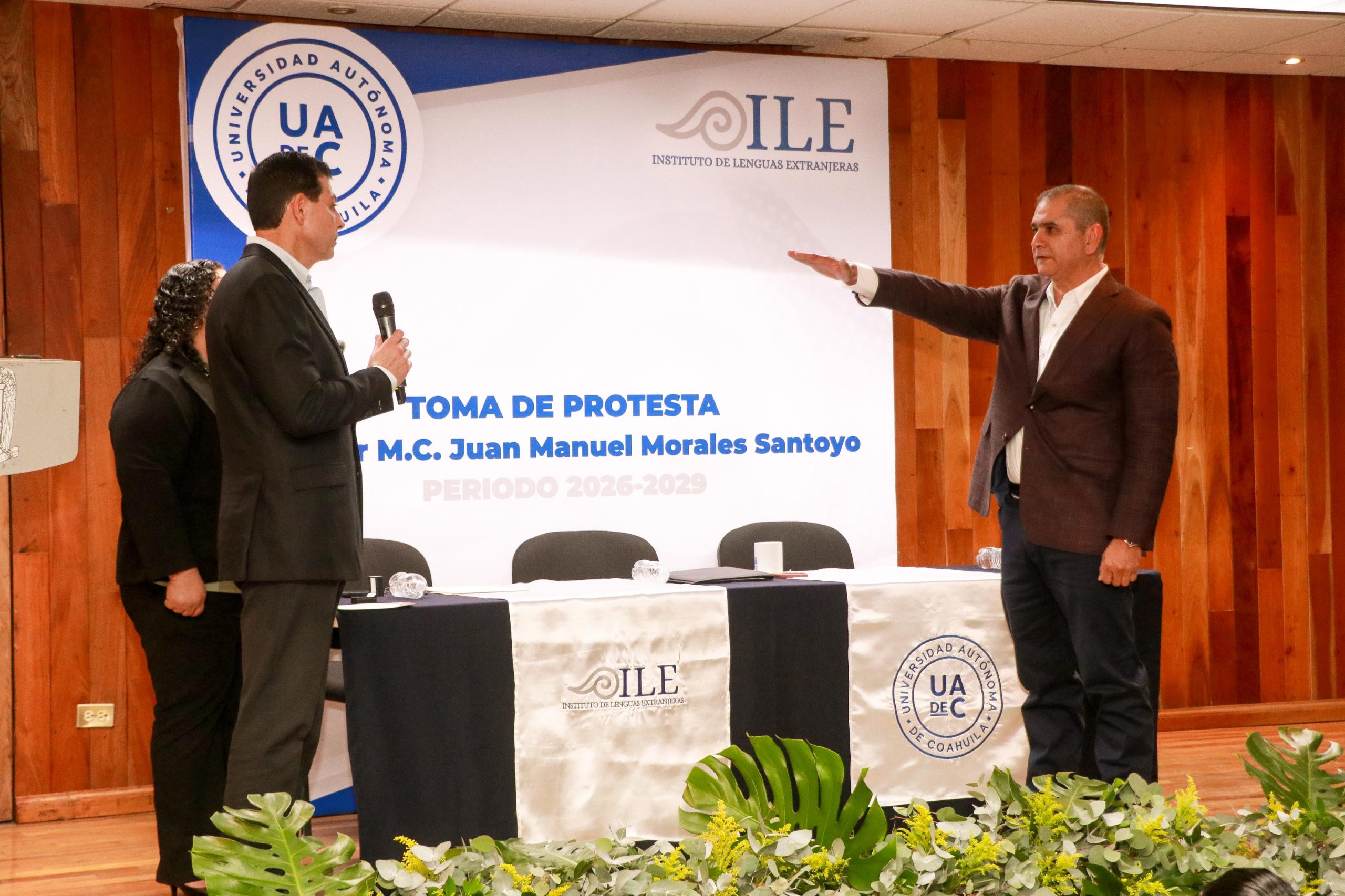 Nombra la UAdeC al primer director del ILE