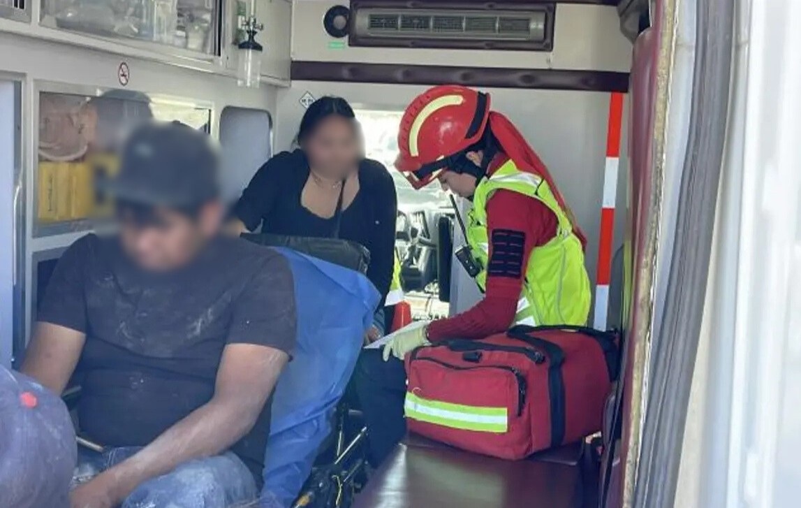 Cansancio provoca volcadura de tráiler