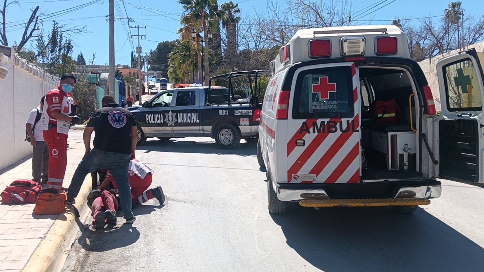UN PERRO PROVOCA FUERTE ACCIDENTE DE MOTOCICLISTA