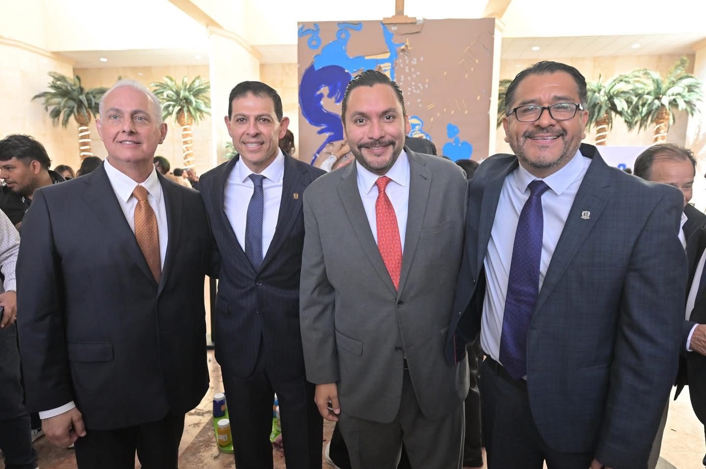 Asiste el Alcalde a los informes del rector Pimentel y diputada Oyervides