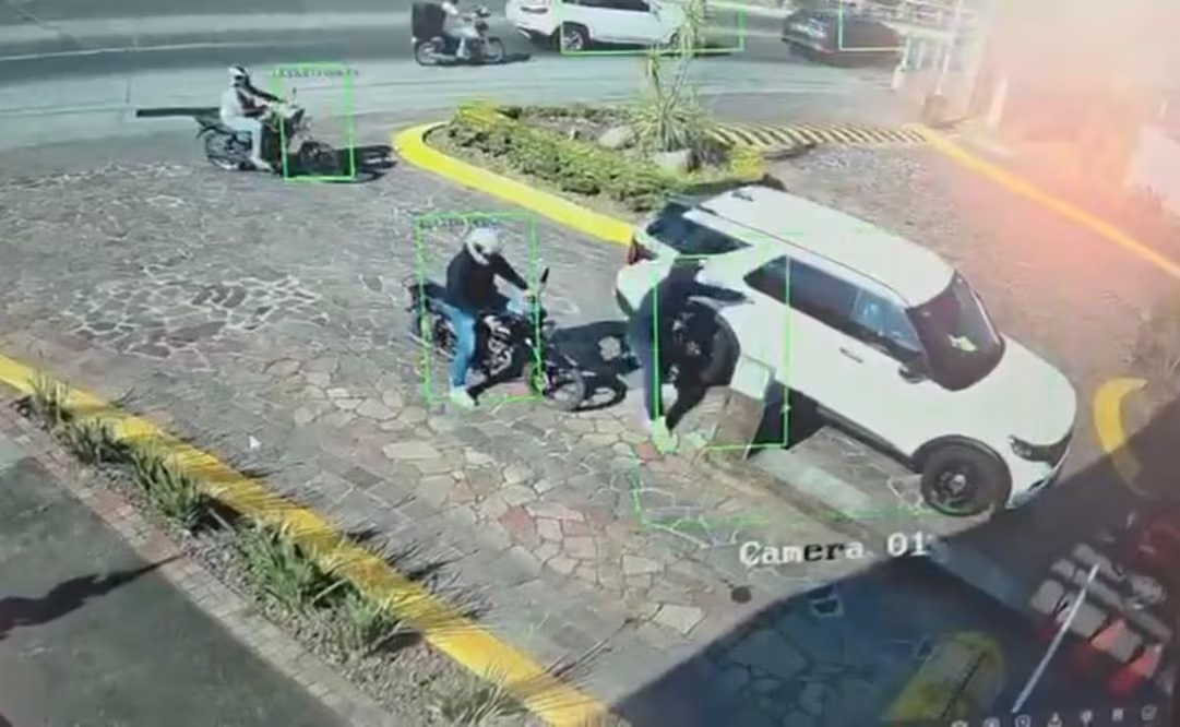 Escoltas de empresario aguacatero, enfrentan a criminales en Uruapan, Michoacán; hay un delincuente lesionado
