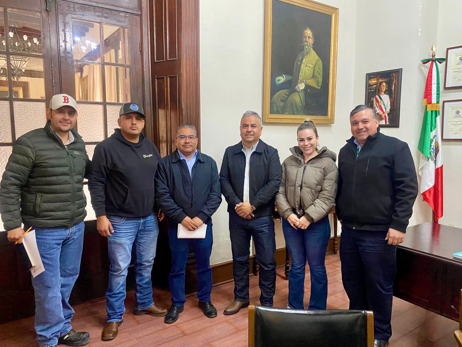 LLEVARÁ VÍCTOR LEIJA SERVICIO DE ELECTRIFICACIÓN A EJIDOS DE CUATRO CIÉNEGAS