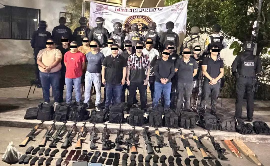 Detienen a 15 personas en Tapachula, Chiapas; aseguran arm4s de fuego, dr*ga y vehículos