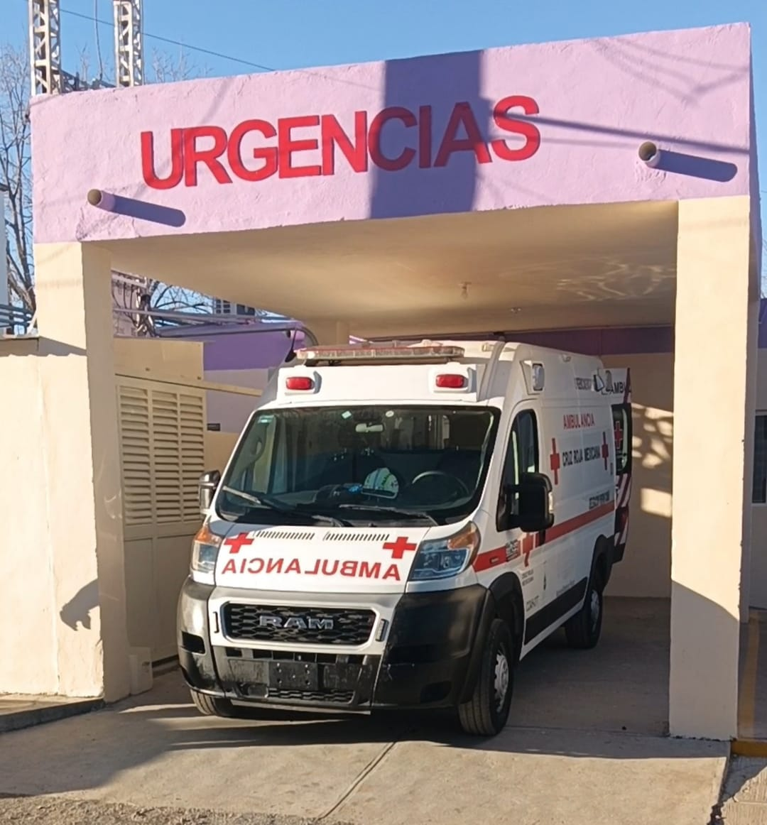 ¡MISTERIOSA VOLCADURA DEJA A JOVEN GRAVEMENTE HERIDO!