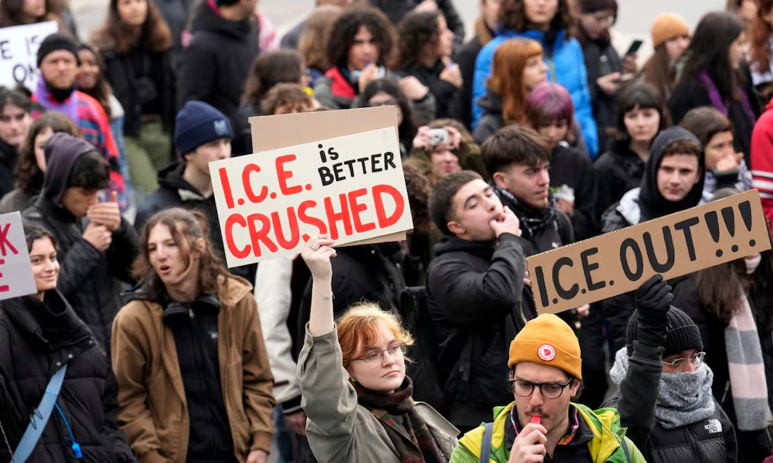Miles protestan en Milán contra Juegos Olímpicos de Invierno; también se manifiestan por la presencia de ICE