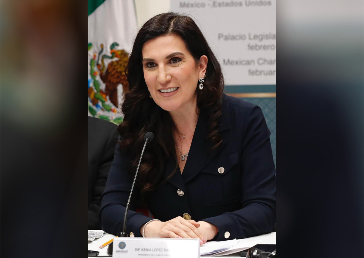 Represento a 500 diputados, pero lo hago con el corazón panista y formación humanista.: Kenia López Rabadán
