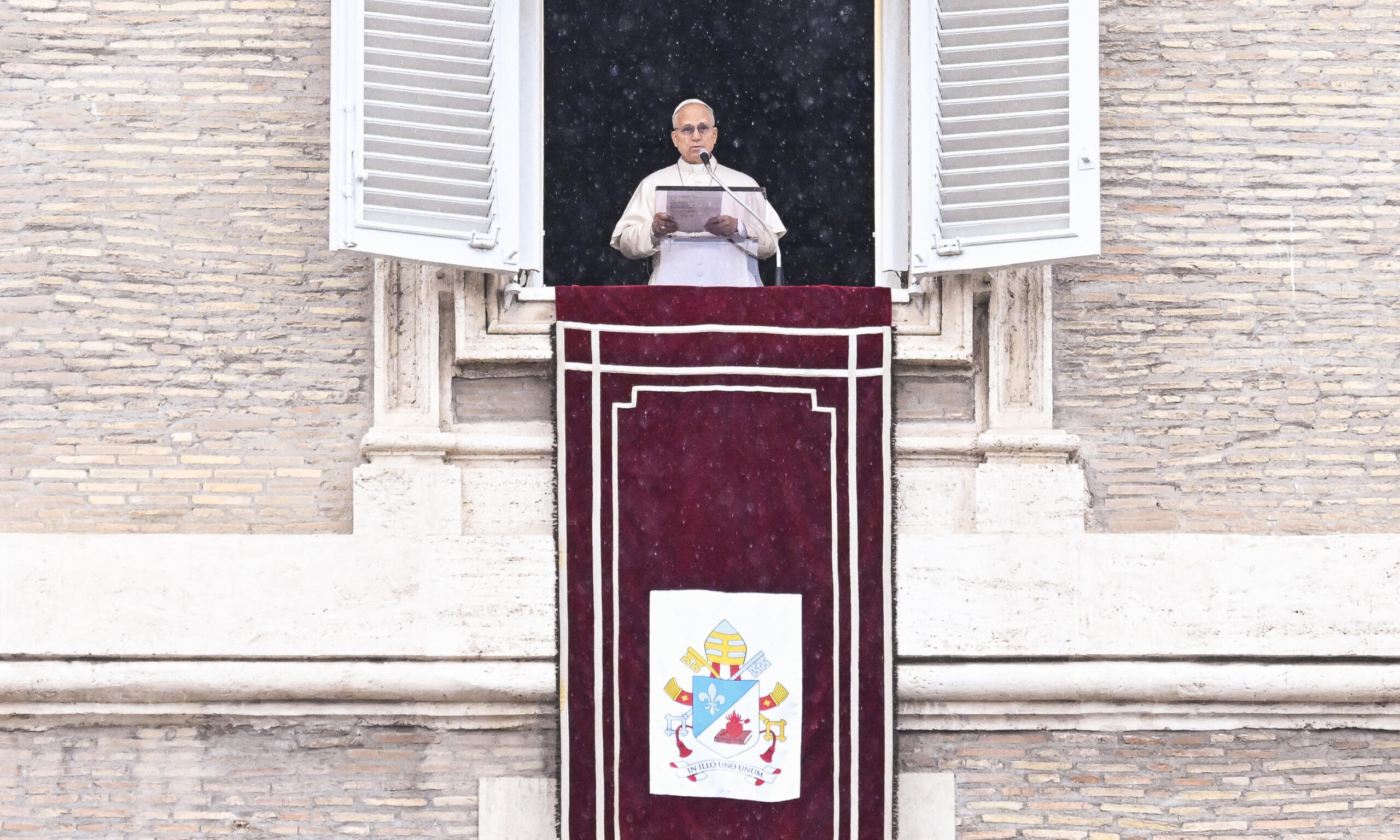 Califica Papa guerra como un ‘escándalo’
