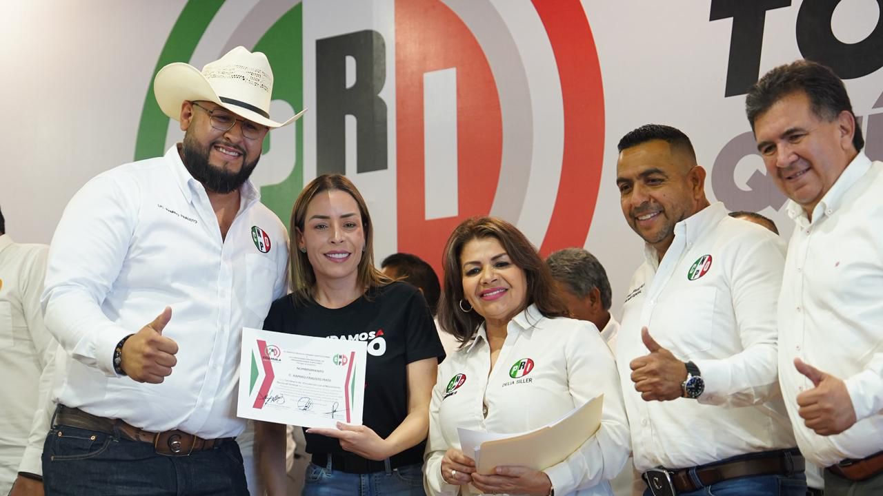 TOMA PROTESTA VERO MARTÍNEZ A INTEGRANTES DE CNOP EN TORREÓN