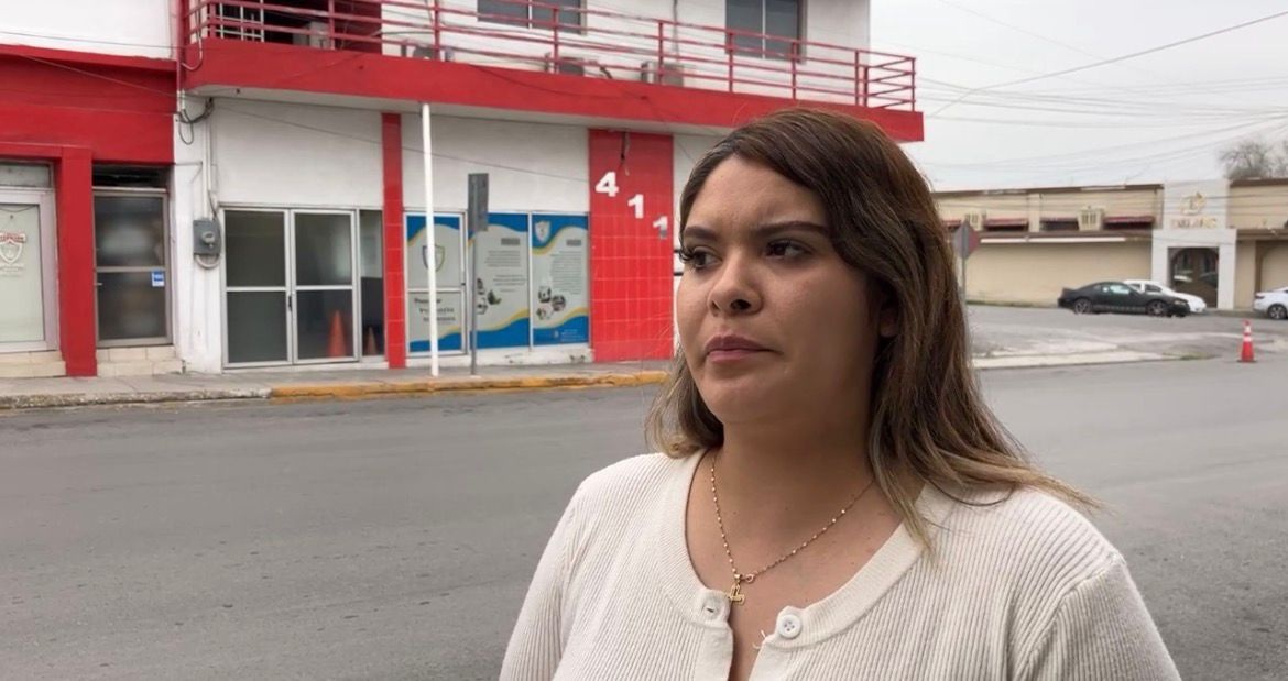 Se defiende alumno de agresión y lo expulsan