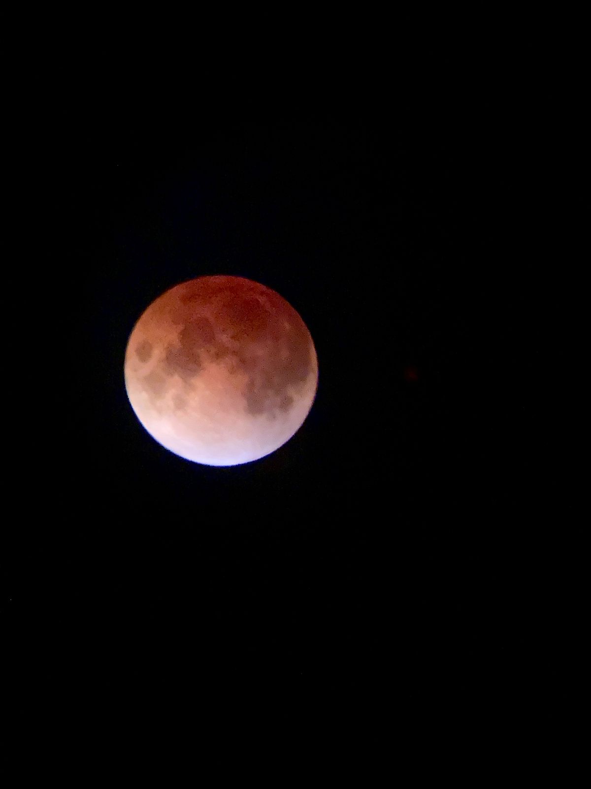 Privilegia Región Centro y desierto vista de eclipses