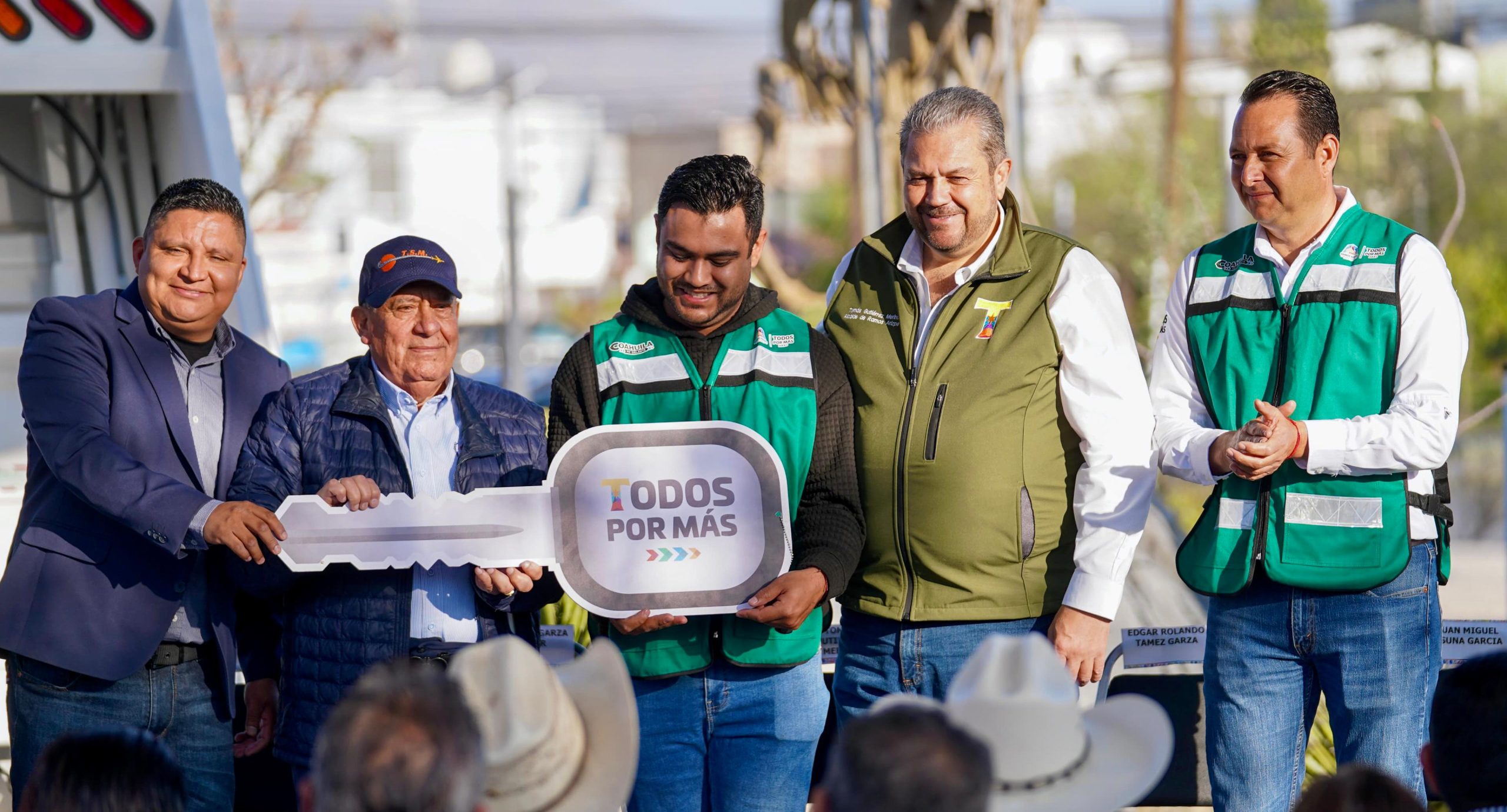 Entrega Ramos camiones recolectores y barredora