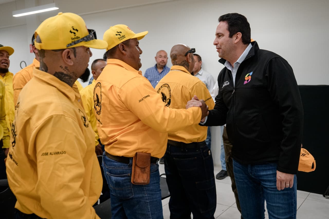 Entrega Javier Díaz equipo para incendios forestales