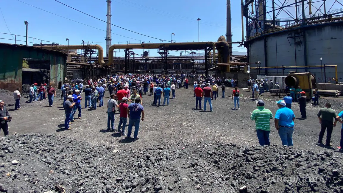 Piden ex obreros a AMLO no ser “candil de la calle”