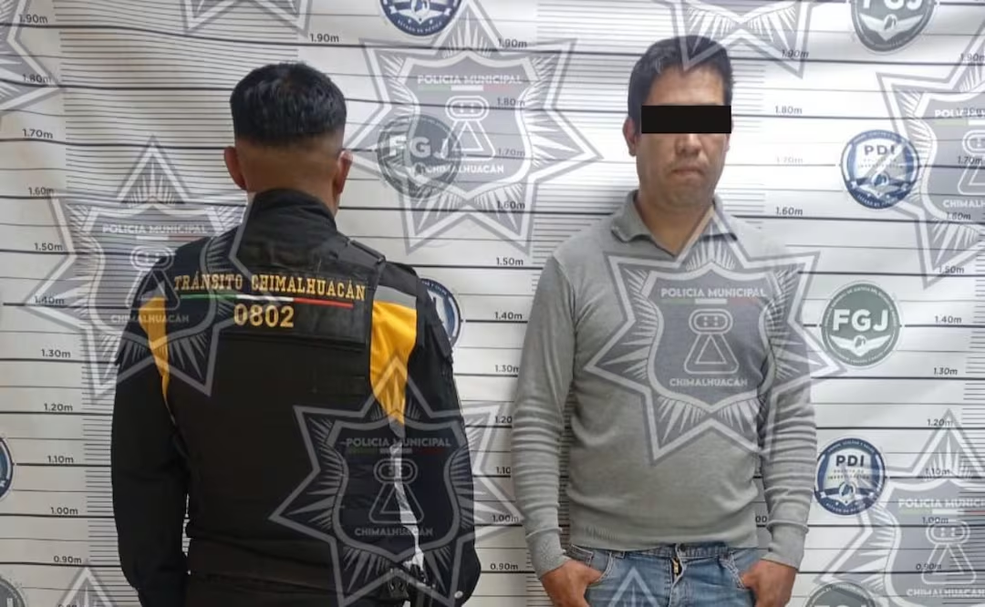 Ambulancia del DIF atropella a menor en Chimalhuacán; conductor es detenido tras el accidente