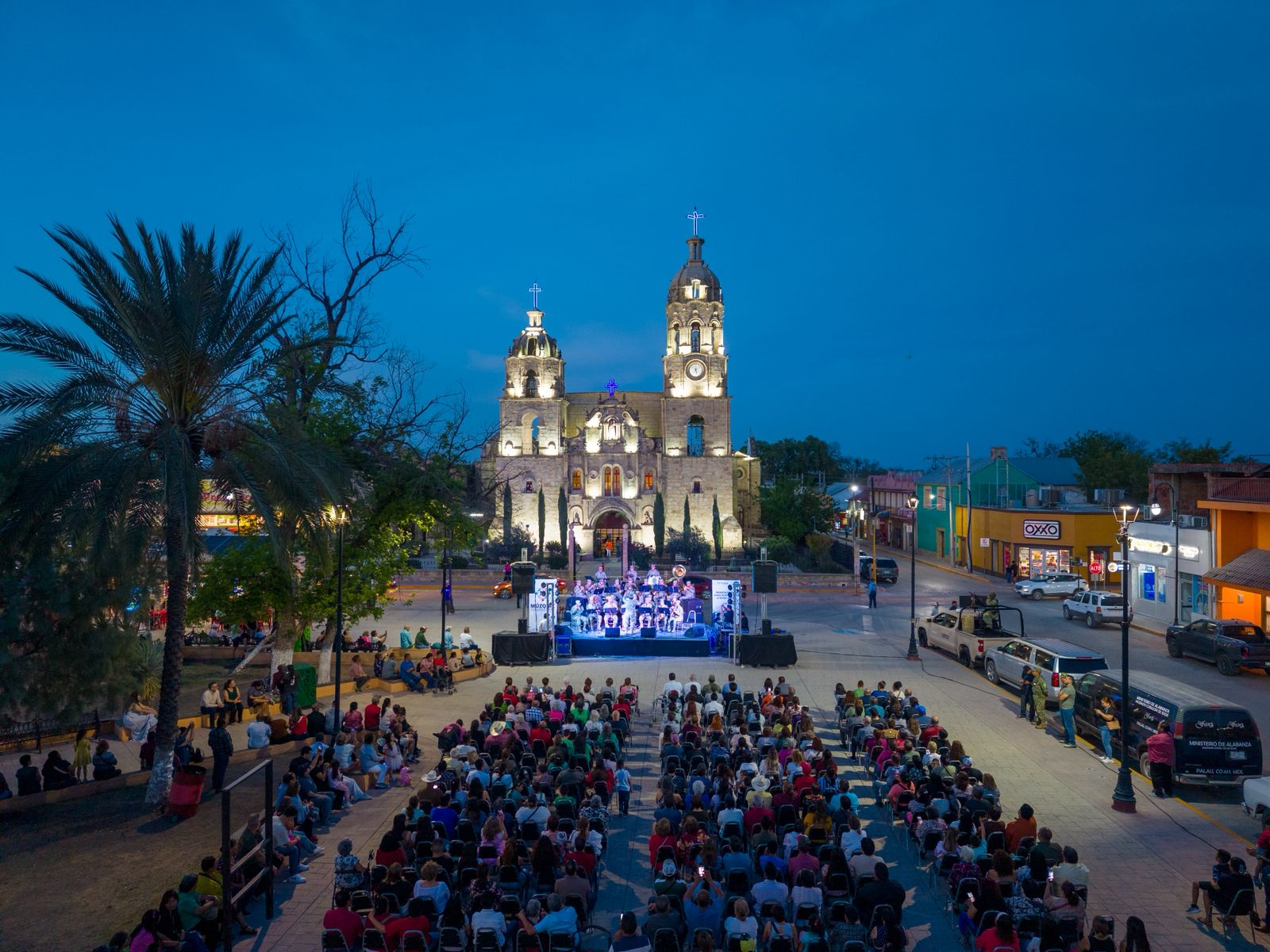 Múzquiz vive una noche llena de música y tradición con la Banda de la XI Región Militar