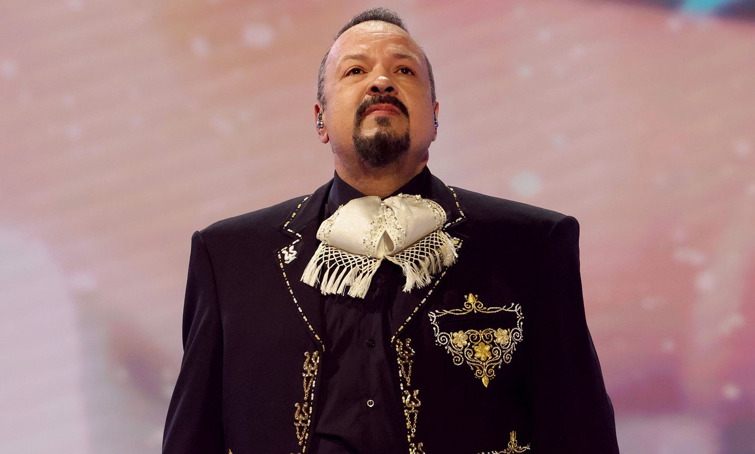 Crisis en la gira de Pepe Aguilar en Estados Unidos: cancelaciones y bajas ventas