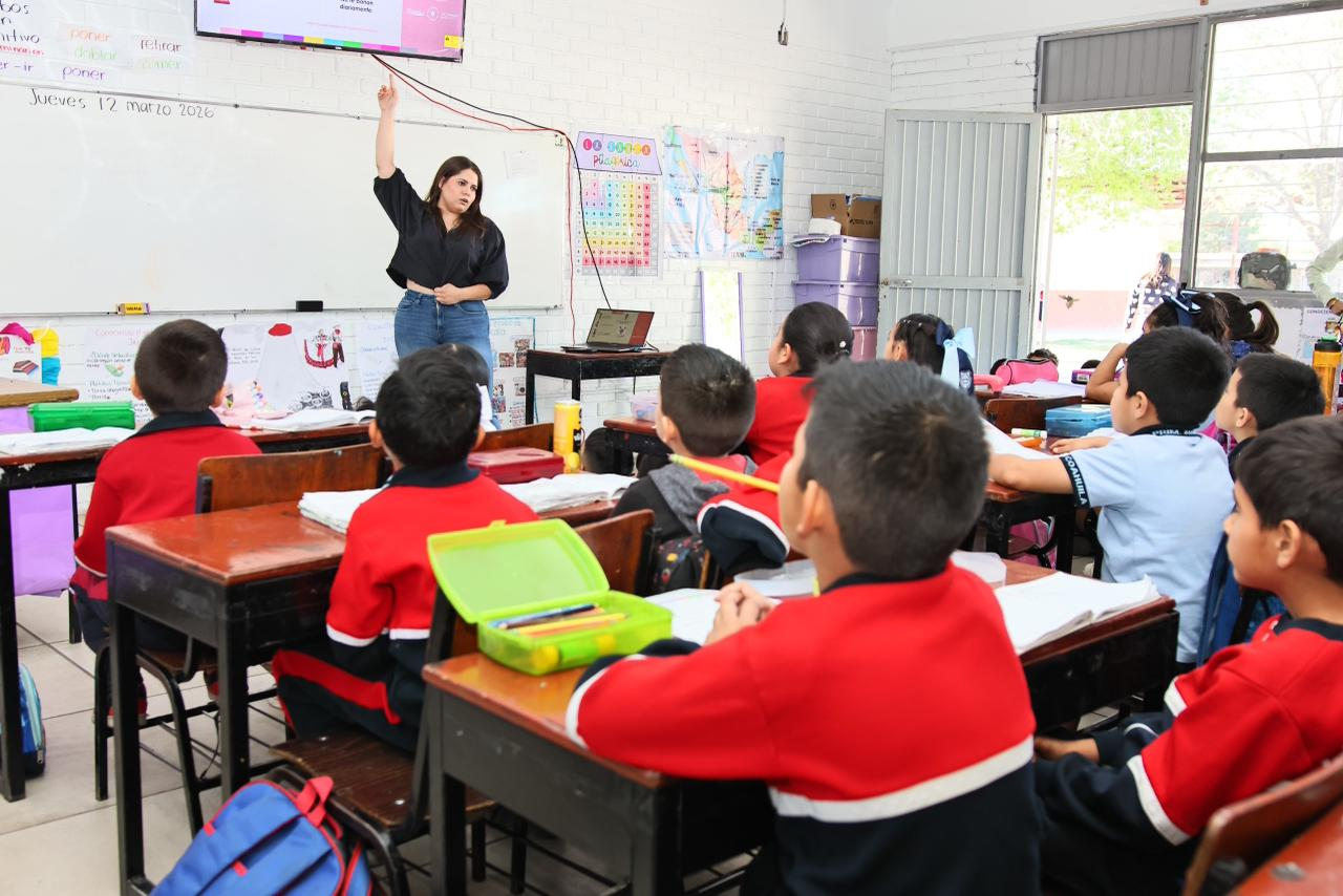 GOBIERNO DE SABINAS LLEVA BRIGADA A PRIMARIA AMADO NERVO
