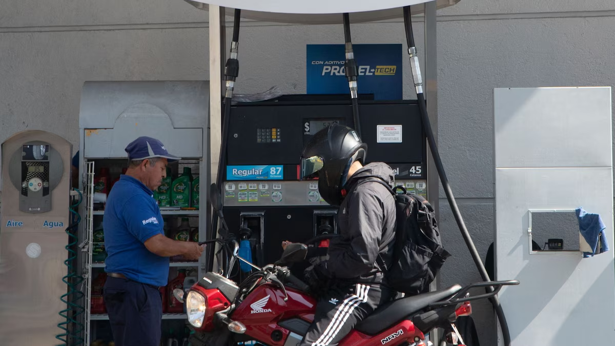 Gasolina premium y diésel rebasan los 30 pesos por litro en algunas estaciones del país