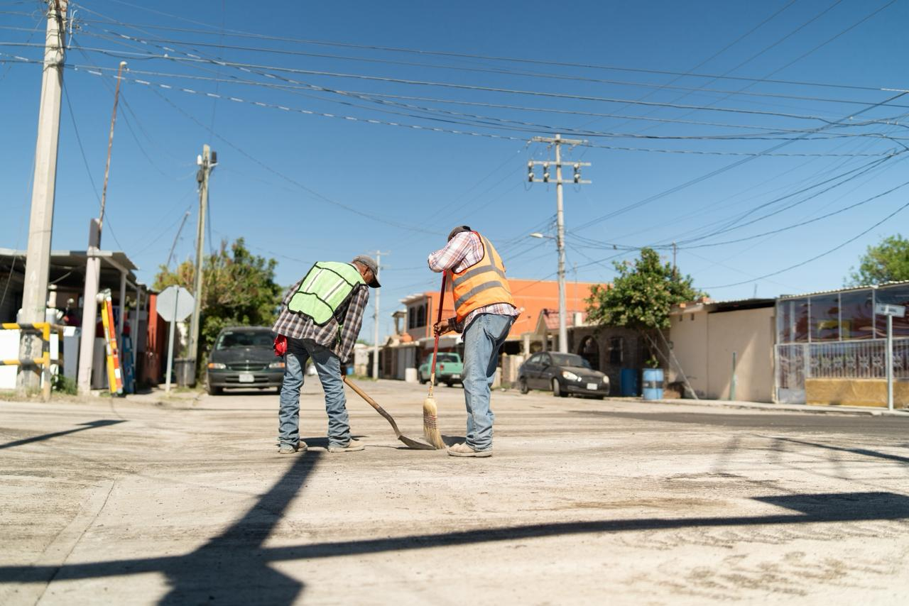CONCLUYE CHANO DÍAZ RECARPETEO EN CALLE CUAUHTÉMOC TRAS MÁS DE 10 AÑOS SIN ATENCIÓN