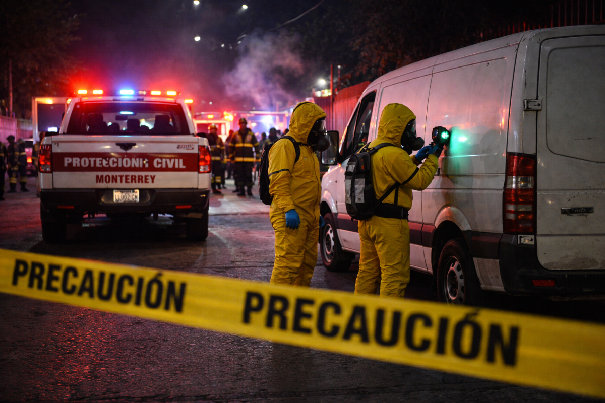 Alertan vecinos por camioneta con material radiactivo en Monterrey