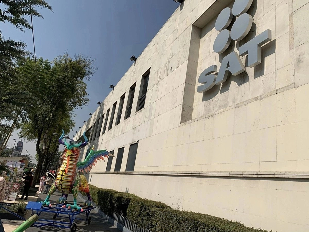 Acusa SAT uso de donatarias para subcontratación de personal