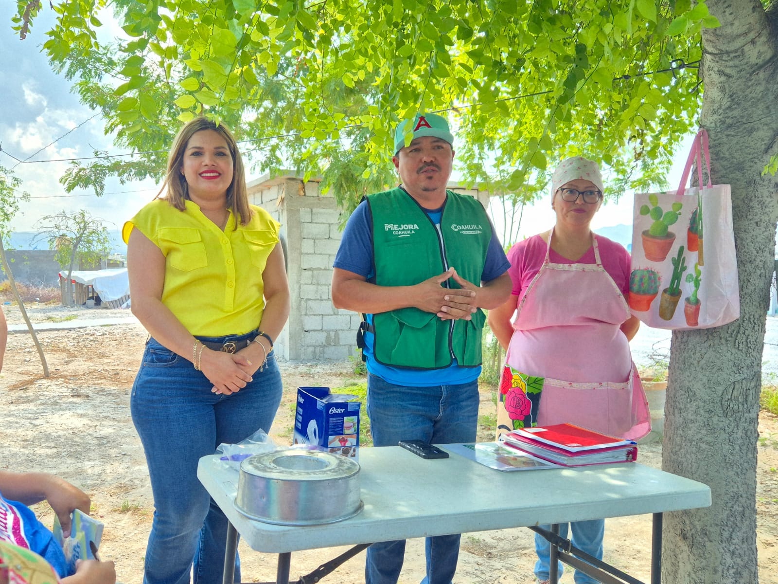 Fortalecen la economía familiar con autoempleo