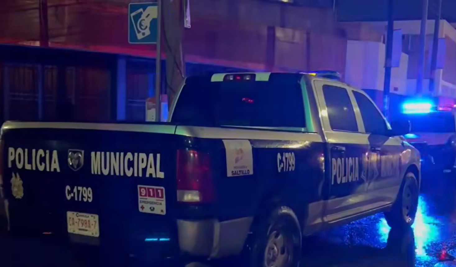 Grave chofer tras choque con el tren