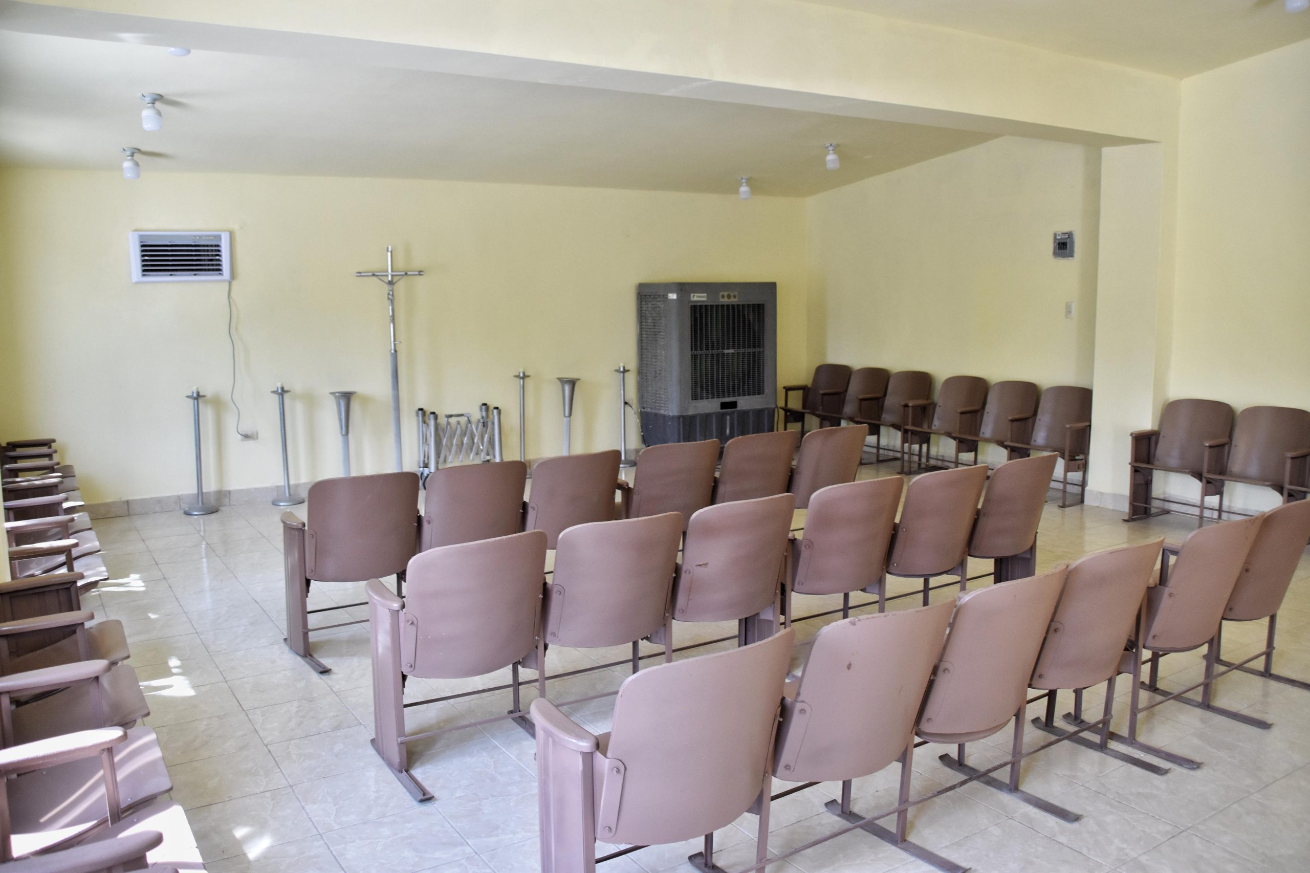 REHABILITAN Y PONEN EN OPERACIÓN LA CAPILLA MUNICIPAL DE 4-CIÉNEGAS