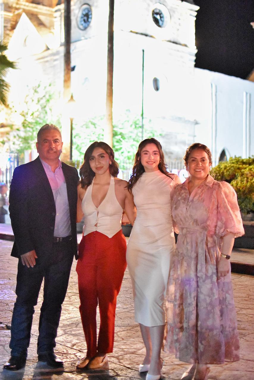 Presentan a candidatas a Reina de la Feria de la Uva