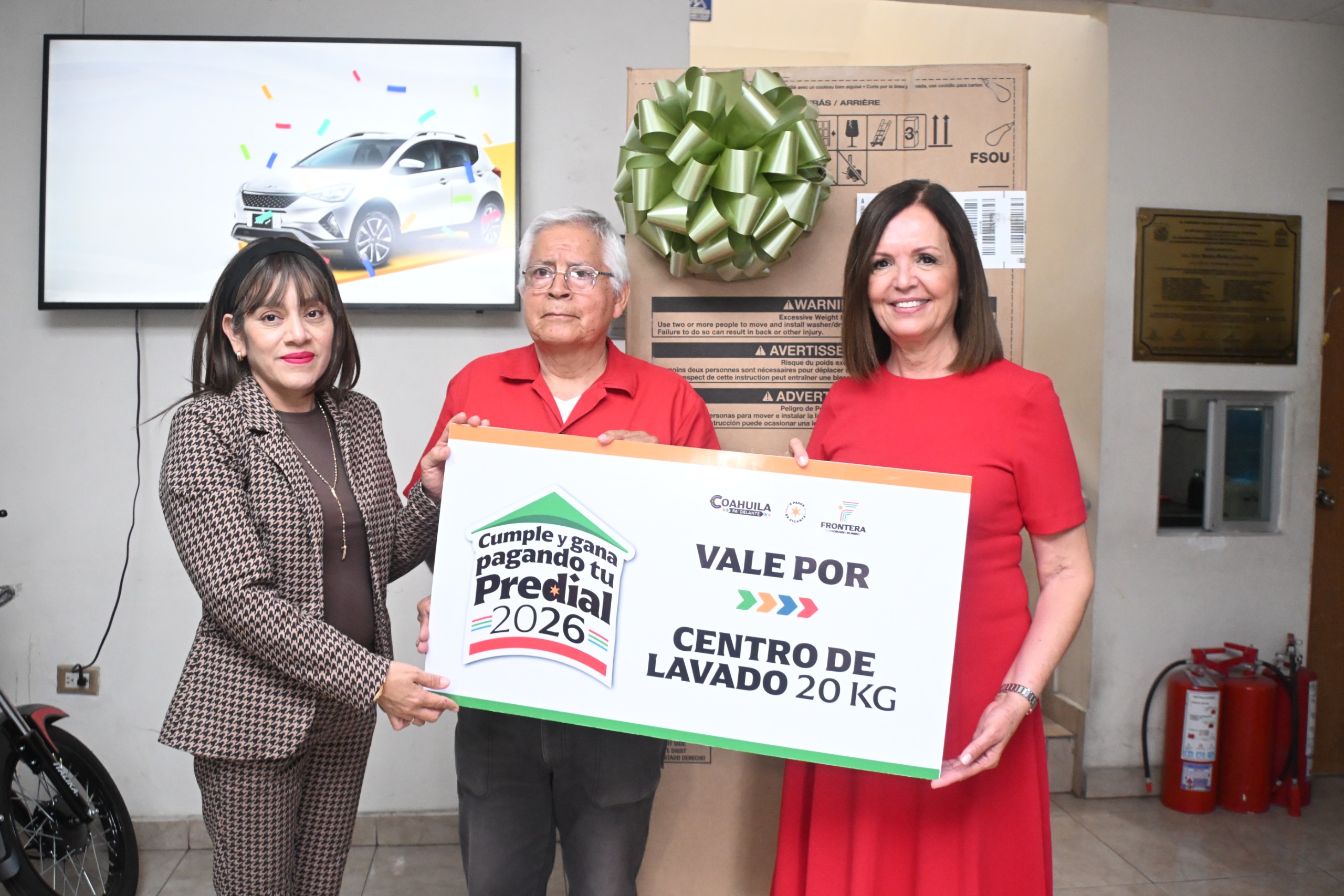ENTREGA SARI AUTOMÓVIL A CONTRIBUYENTE CUMPLIDO