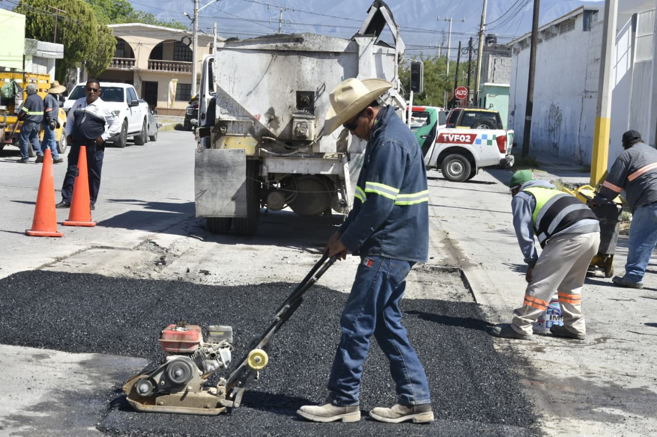 Arrancan programa intensivo de bacheo