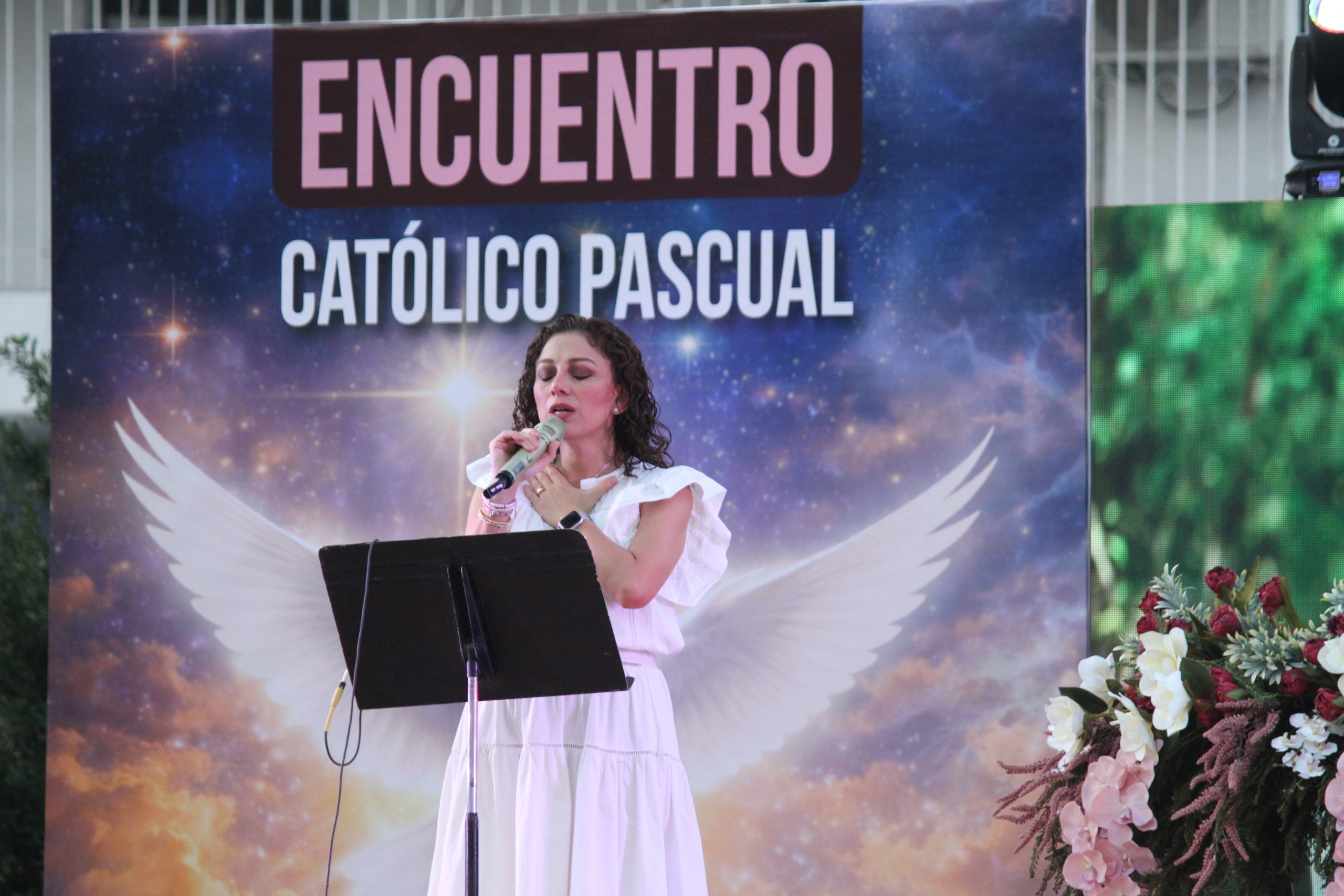 Cautiva Lupita Aguilar en concierto masivo