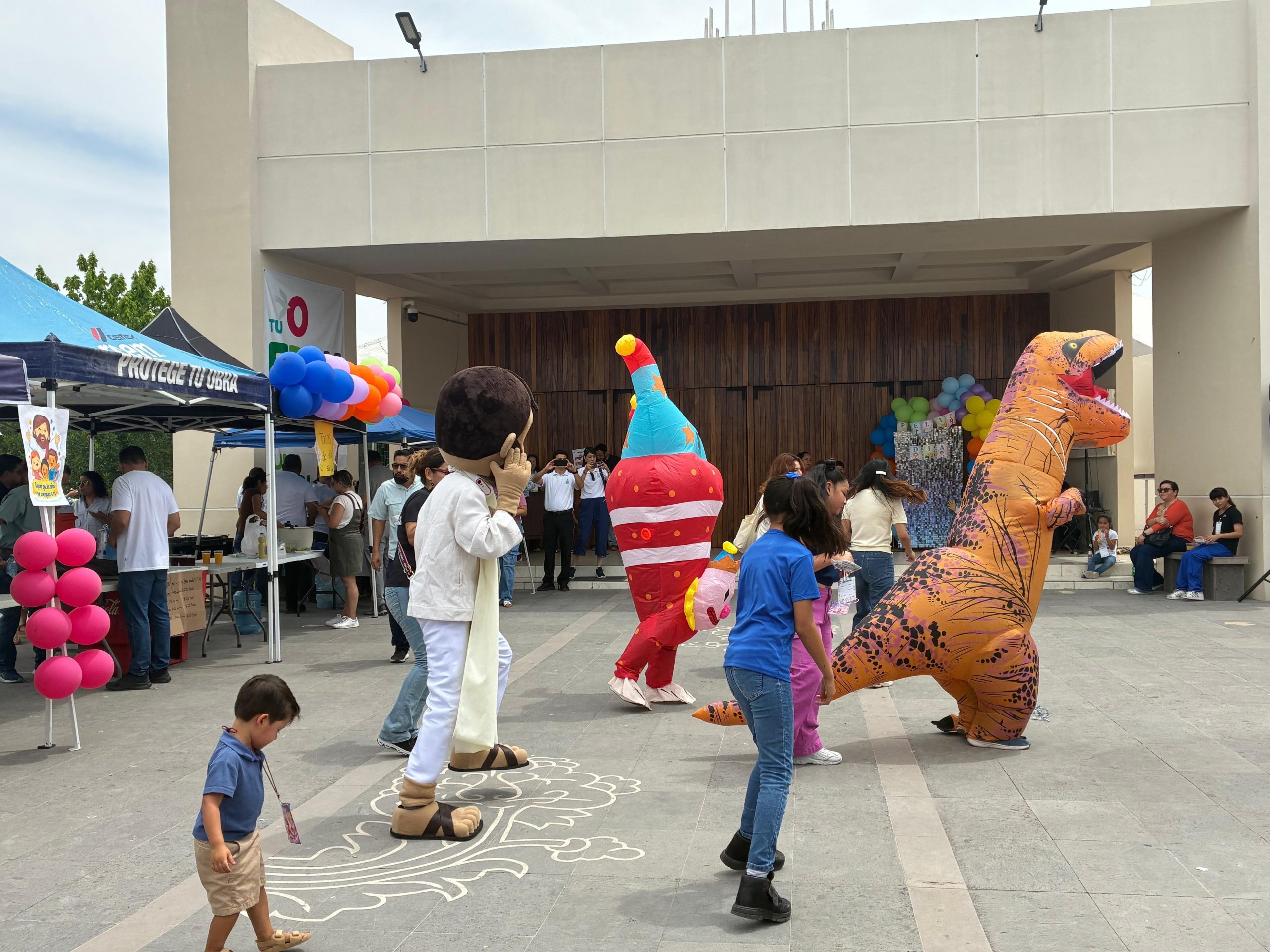 Ofrece fiesta a los niños Santuario de Guadalupe