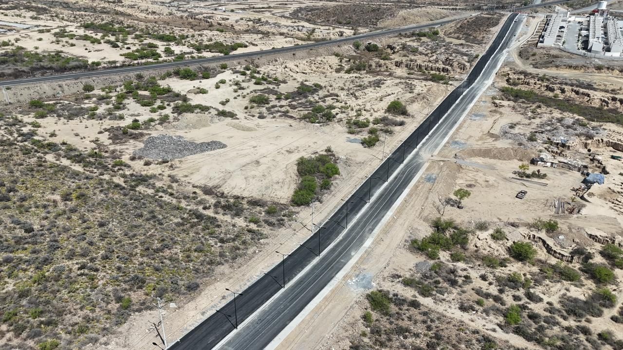 Avanza obra del Camino del Real