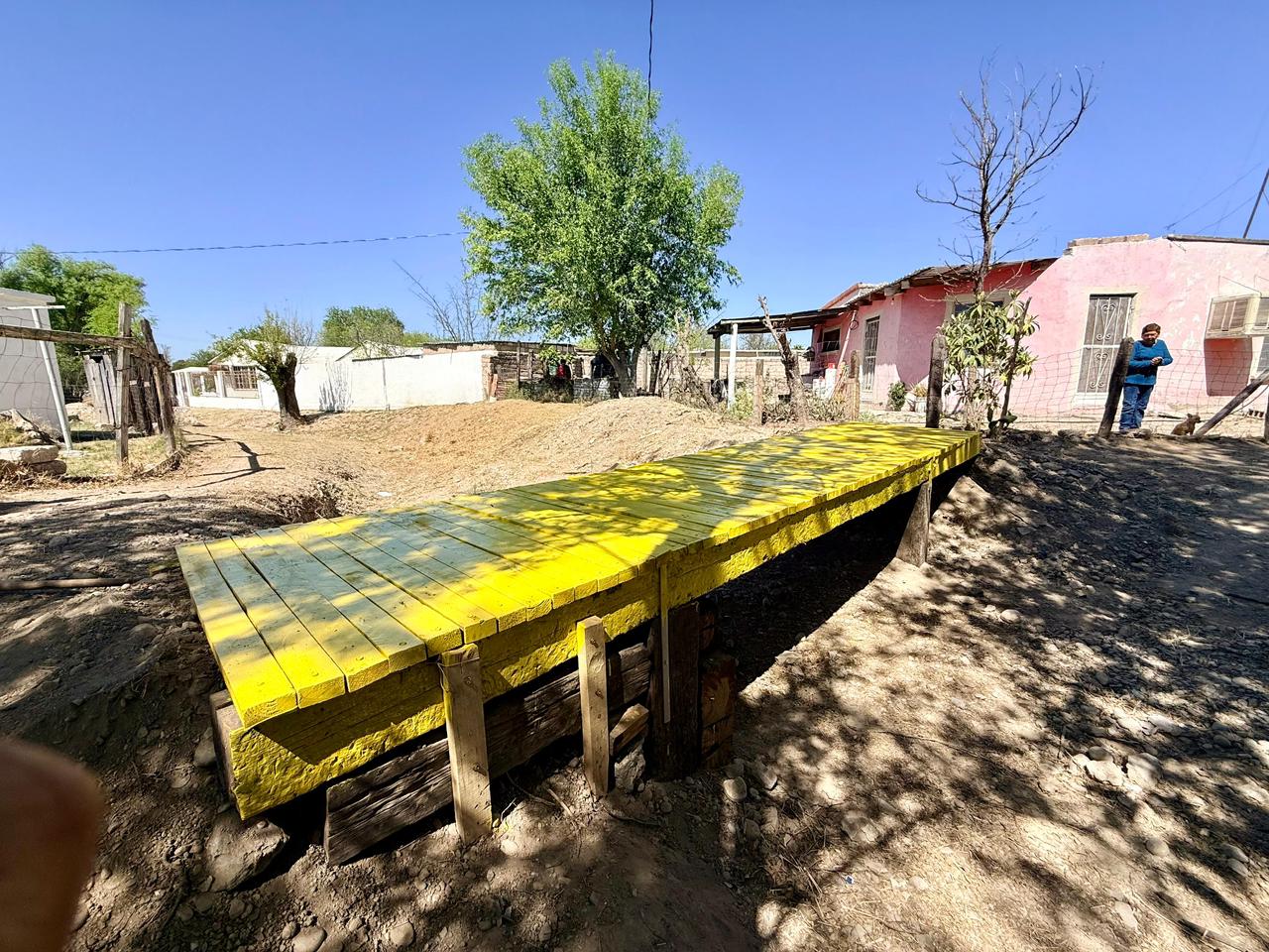 ATIENDE SABINAS PETICIÓN EN CLOETE CON UN NUEVO PUENTE