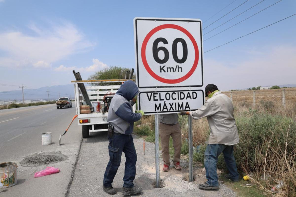 Intensifican labores en la carretera a General Cepeda