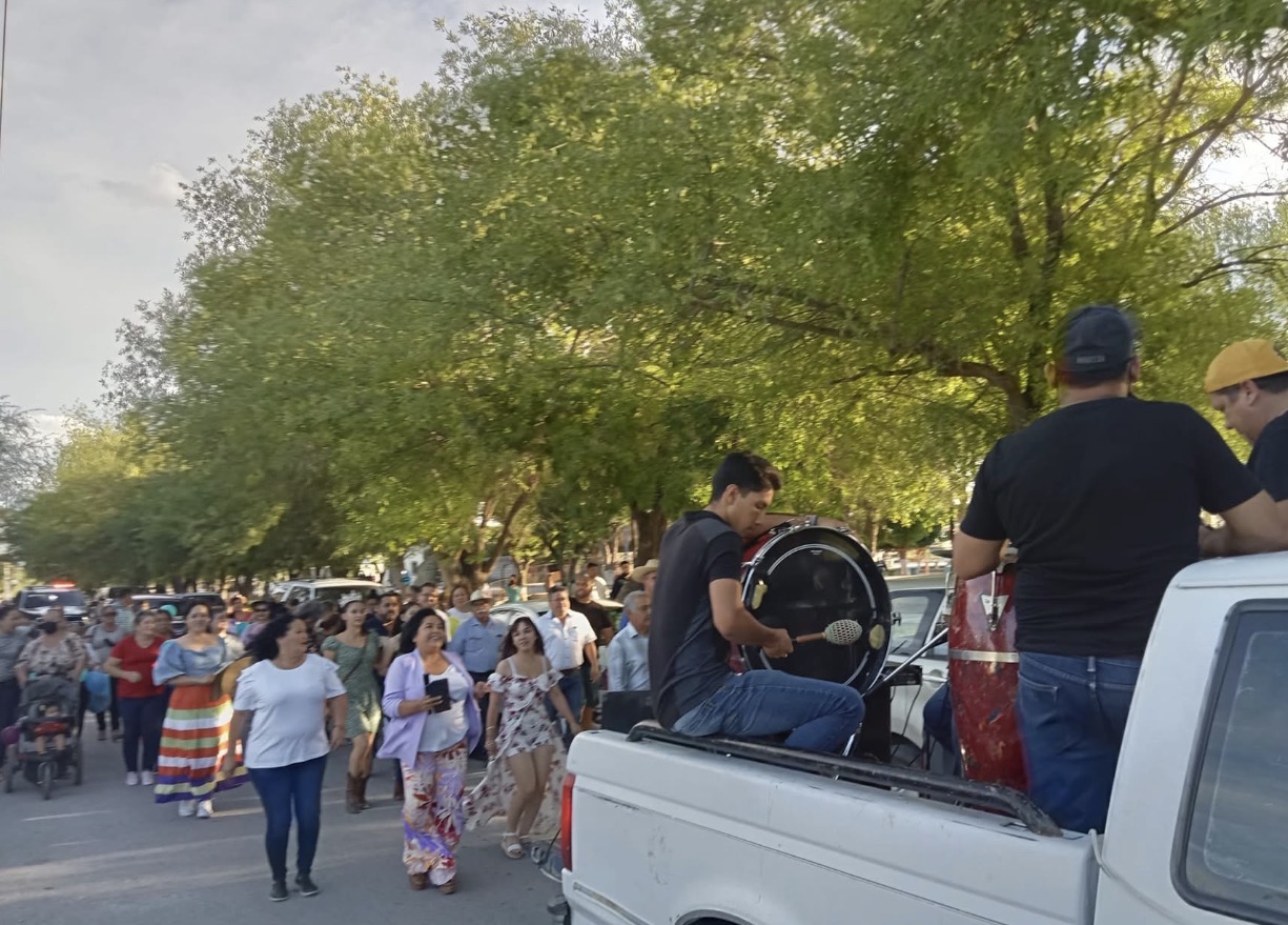 Callejoneada y Concurso del Nopal en San Buena