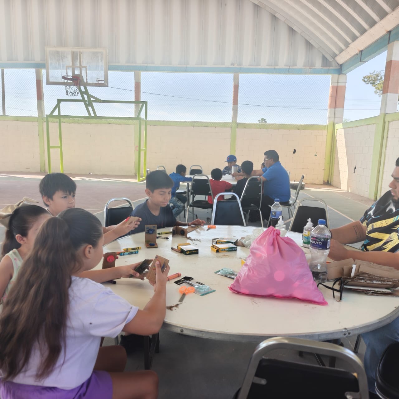 EXITOSOS TALLERES EN COLONIAS DE SAN BUENA