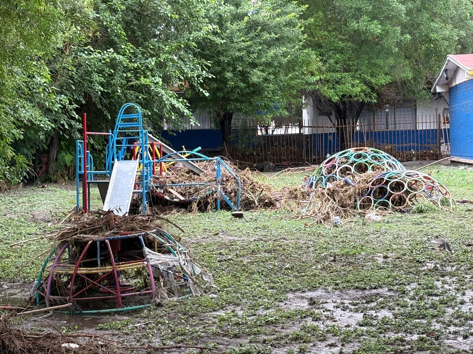 No regresan niños a kínder afectado por inundaciones