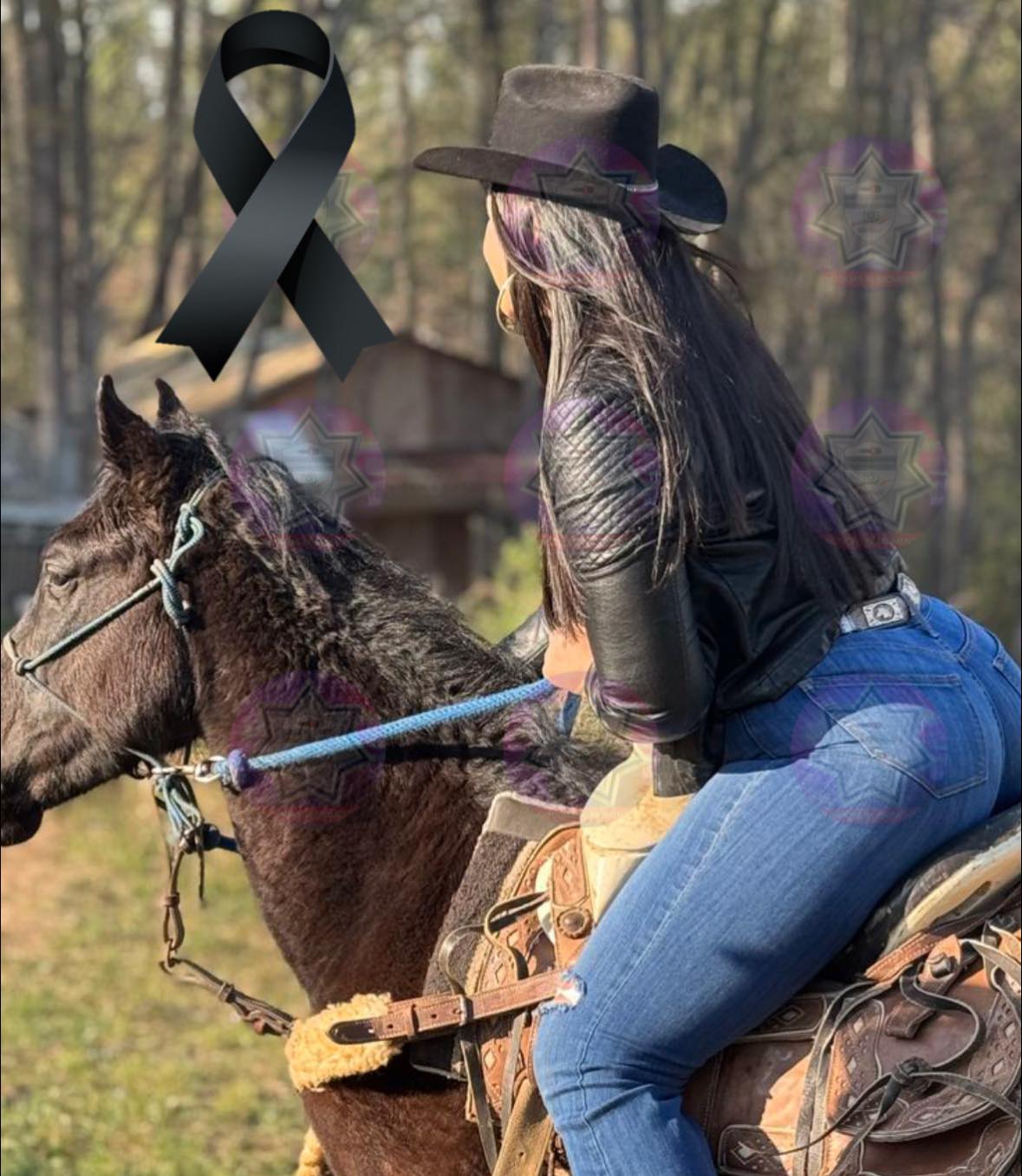 Muere joven mujer al caer de un caballo