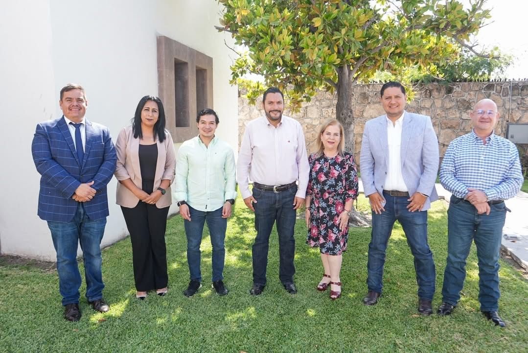 Carlos Villarreal fortalece alianza con universidades