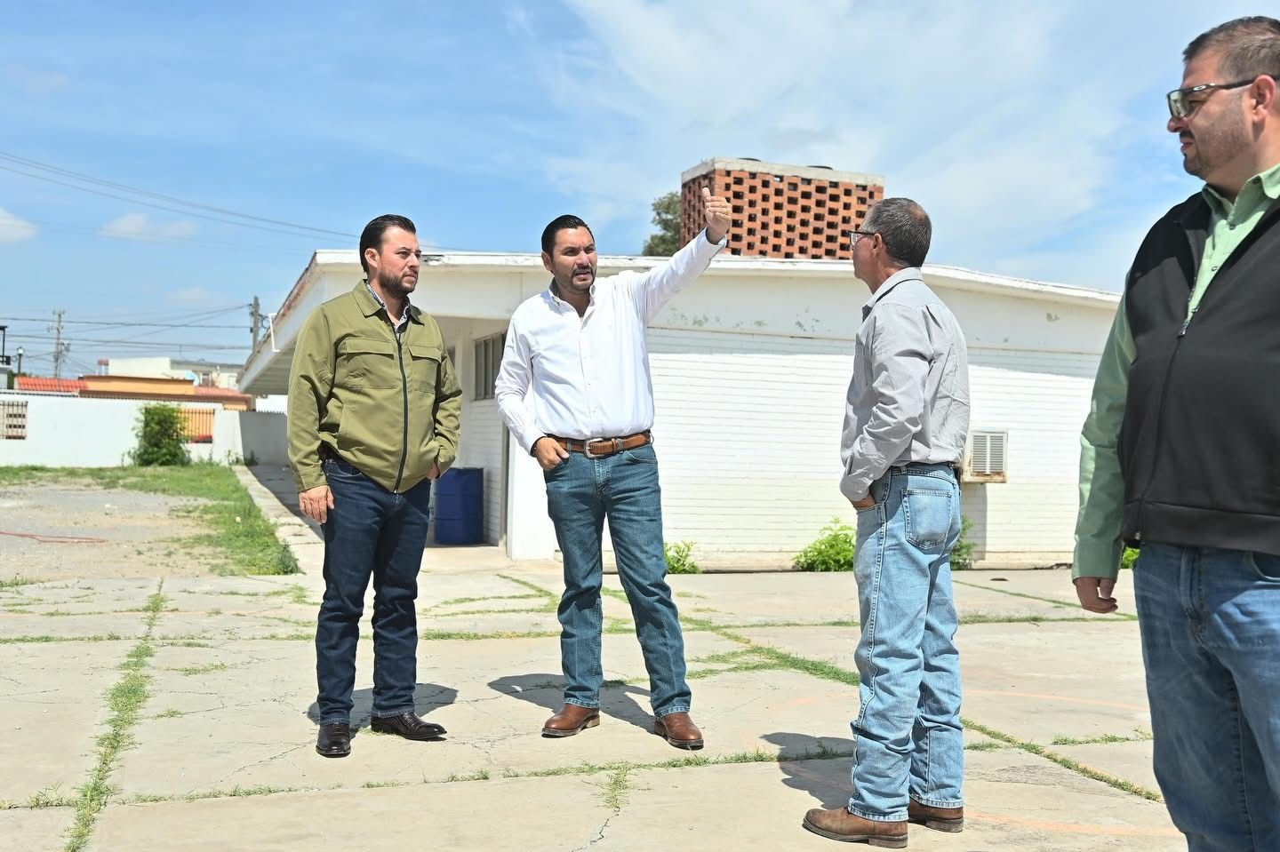 Carlos Villarreal fortalece servicios y espacios públicos en Monclova