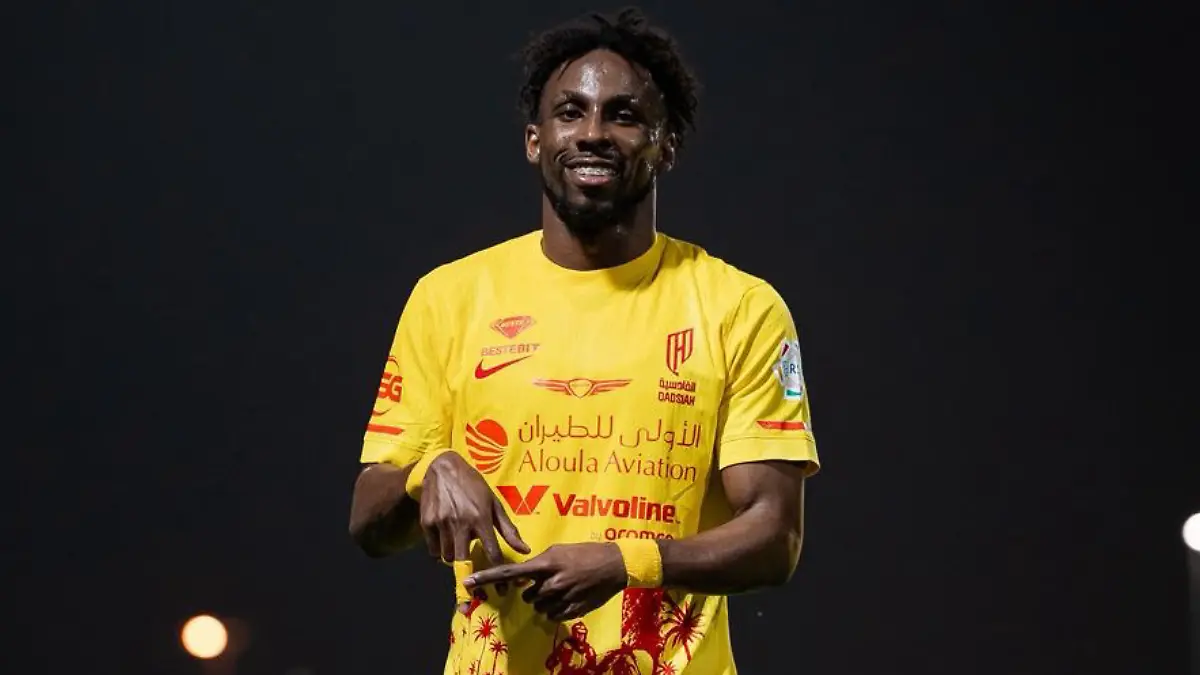 Julián Quiñones destaca como el segundo máximo goleador mundial en 2026