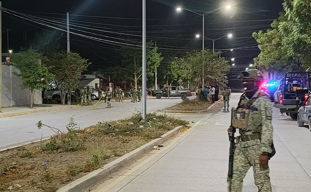 Atacan a grupo de personas afuera de un domicilio en Culiacán; hay un mu3rto y tres heridos, entre ellos un menor