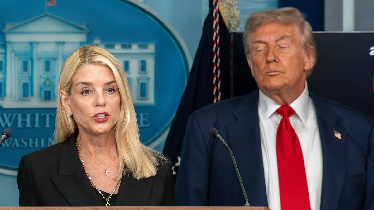 ¿Por qué la investigación de Archivos de Epstein ‘tiró’ a Pam Bondi del Departamento de Justicia?