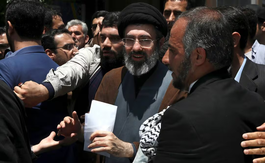 Líder supremo de Irán está «gravemente herido»: New York Times; Jamenei habría delegado toma de decisiones a Guardia Revolucionaria