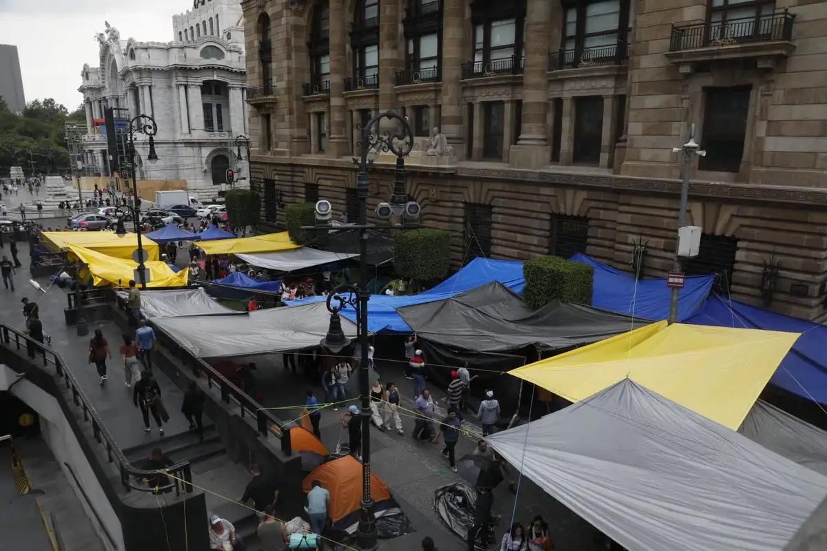 … Y se plantan la calle en 5 de mayo