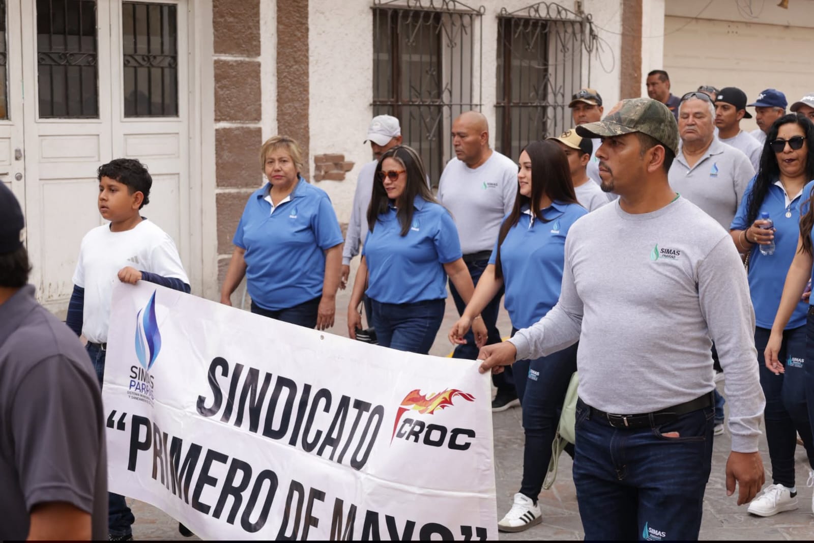Rinde Parras homenaje a Mártires de Chicago
